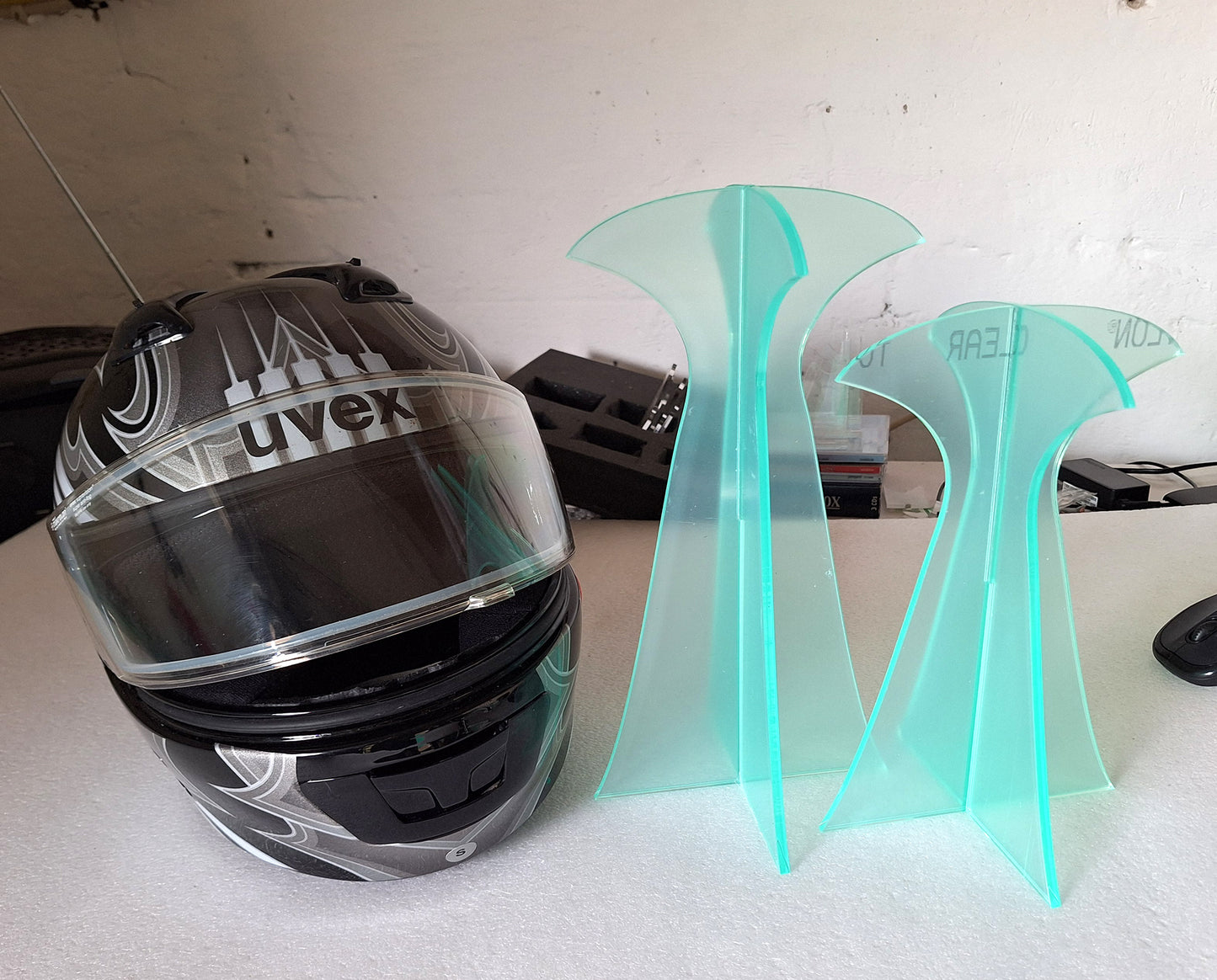 2 tlg. Helmständer, Mützenständer 25cm hoch Art.Nr. 1020