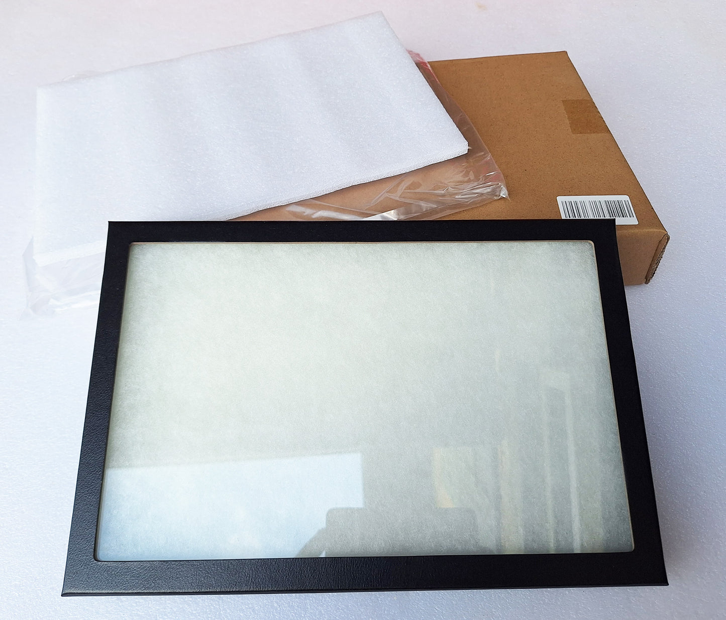 Sammelvitrine, Ordenvitrine, Schaukasten mit Echtglasscheibe klein, 31 x 21 x 2,5cm