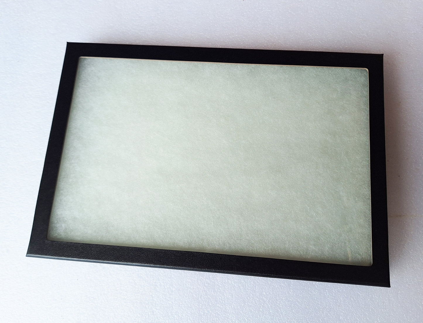 Sammelvitrine, Ordenvitrine, Schaukasten mit Echtglasscheibe klein, 31 x 21 x 2,5cm