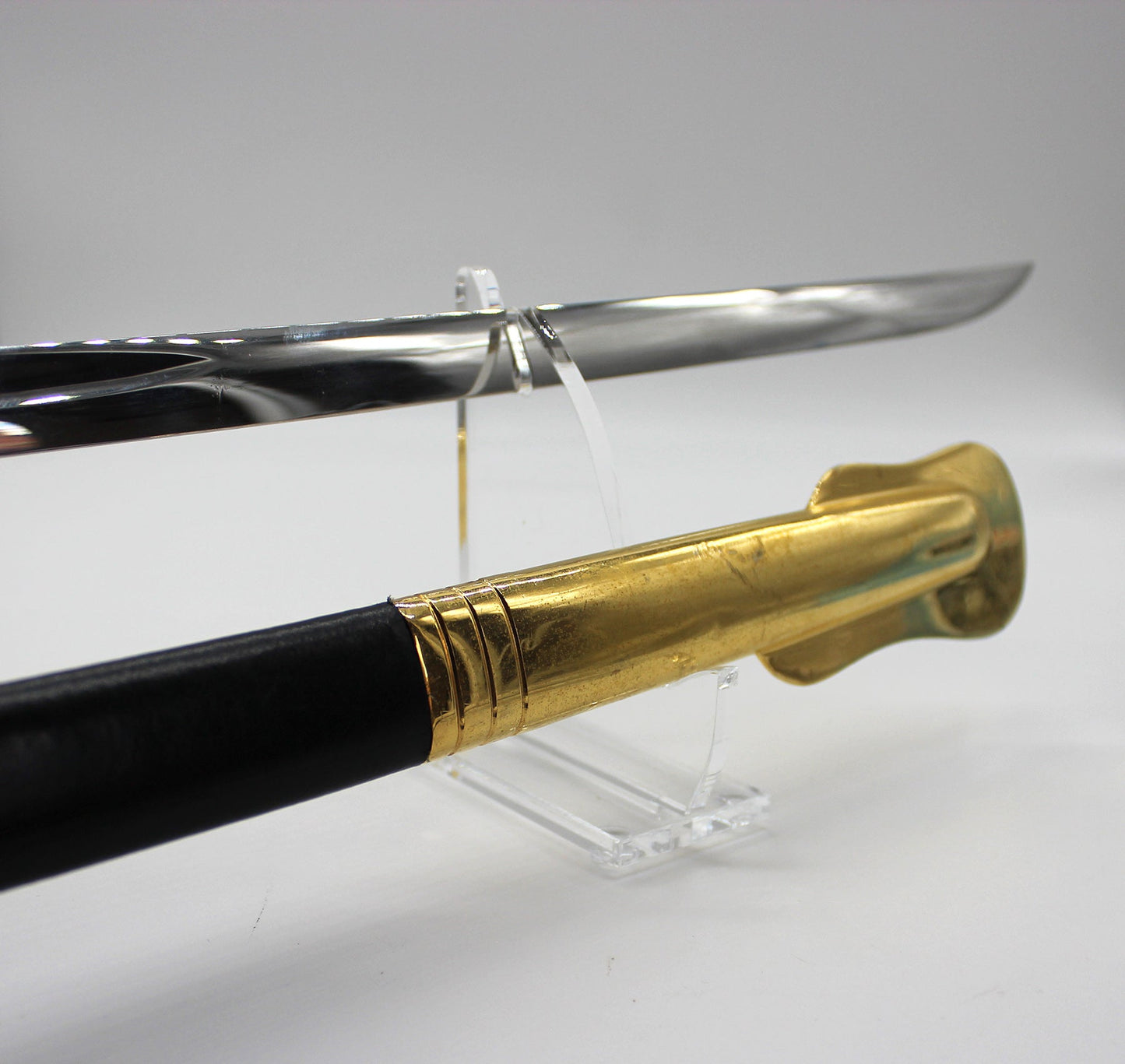 Werksverkauf – 3 Paar Ständer für Säbel, Blankwaffen aus Acryl Art.Nr. 683