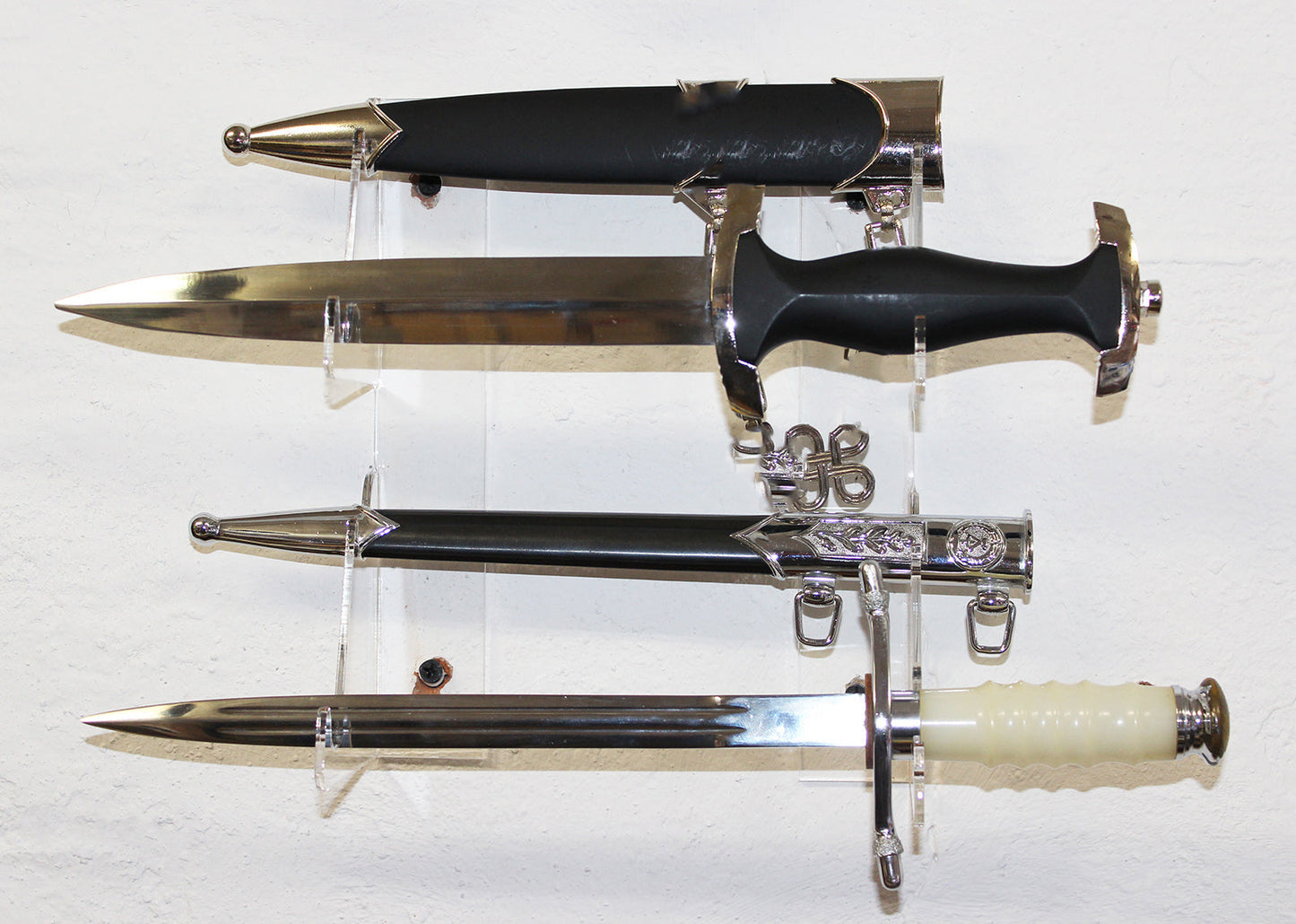 Werksverkauf - 3 Paar 2er Wandhalter Dolche Blankwaffen Standard Art.Nr. 813