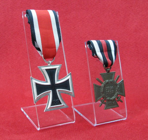 Ständer für Orden- und Ehrenzeichen an Banddekoration ohne Tragenadel klein Art.Nr. 510