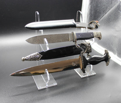 Sammlerbedarf Barleben – 1 Paar 2er Dolchständer Blankwaffenständer Art.Nr 675