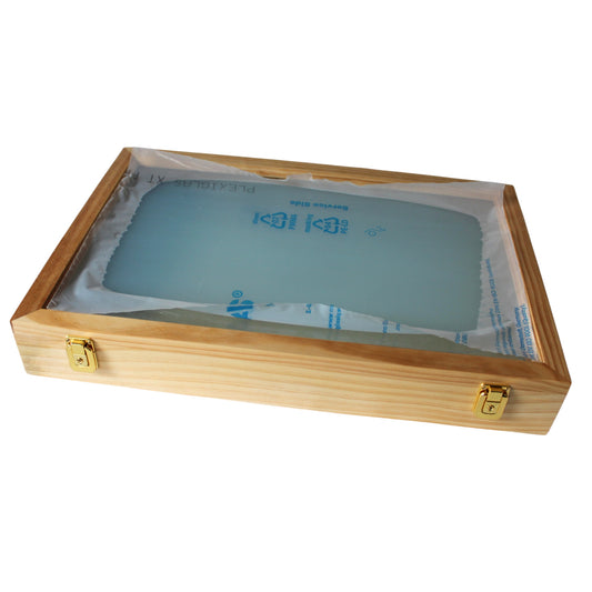 FERTIGE Ordenvitrine, Sammlervitrine, Schaukasten in Echtholz, Kiefer Natur,  Oberfläche gewachst, Plexiglasscheibe bereits eingebaut