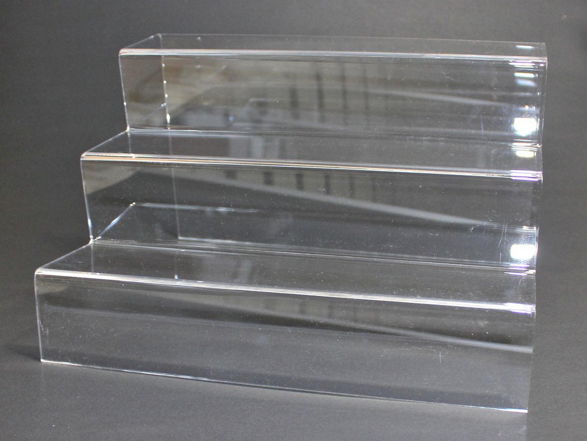 Dekotreppe Acrylglas mit 3 Stufen Art.Nr.1511 – sammlerbedarf-barleben